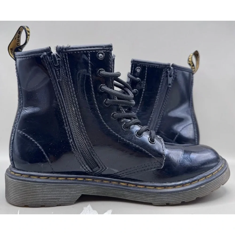 Dr. Martens 1460 J Patent Leather Lace-Up Boots Black Youth JY004 – Size 4